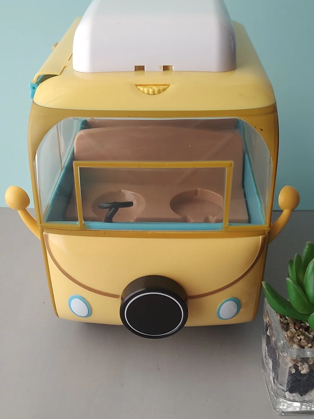 Peppa Pig Family Camper Van Collection Exelente Condition Yellow